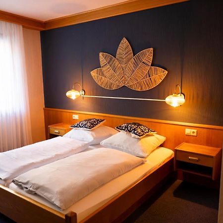 Hotel Guelser Weinstube Coblenza Esterno foto