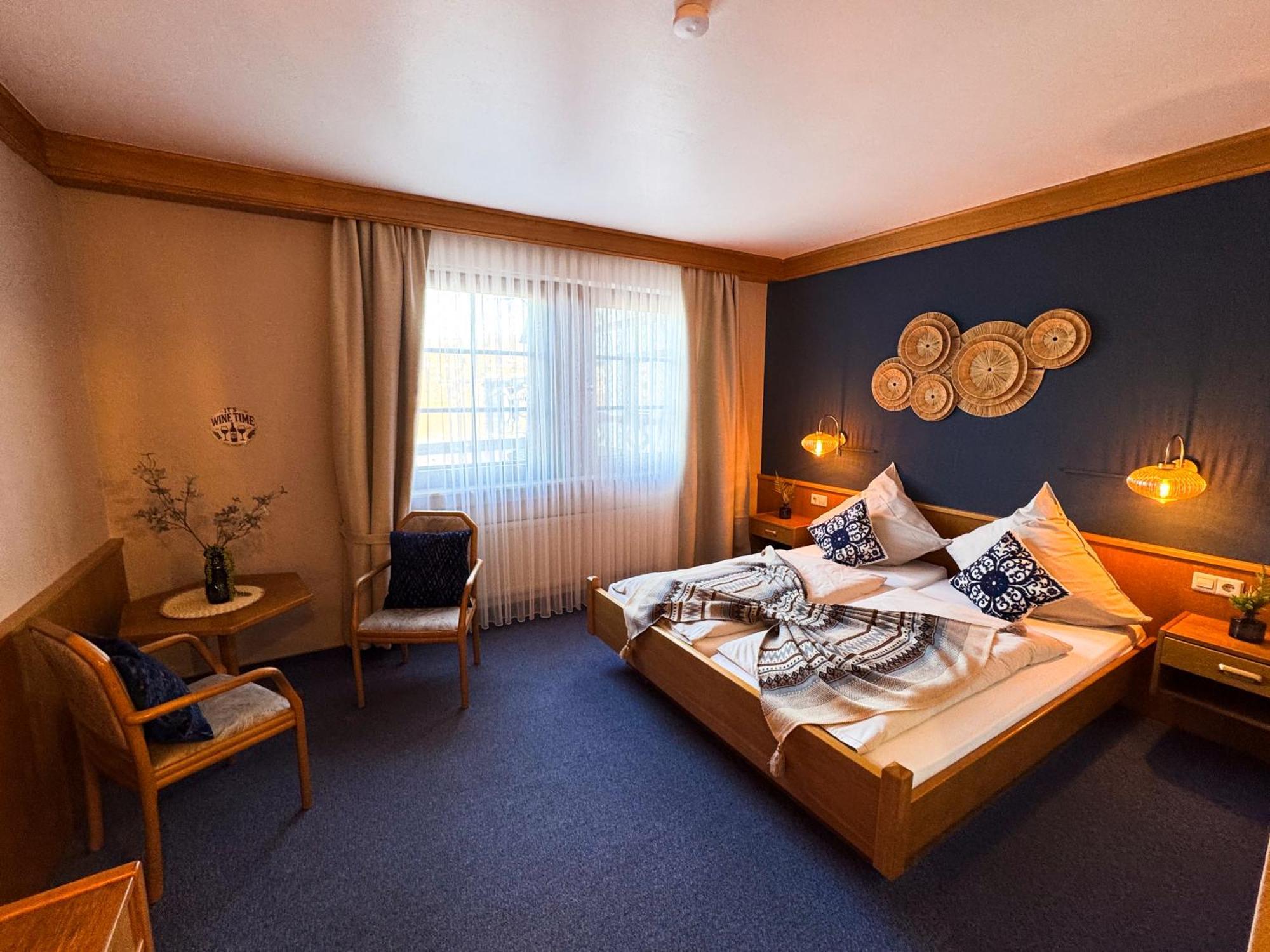 Hotel Guelser Weinstube Coblenza Esterno foto