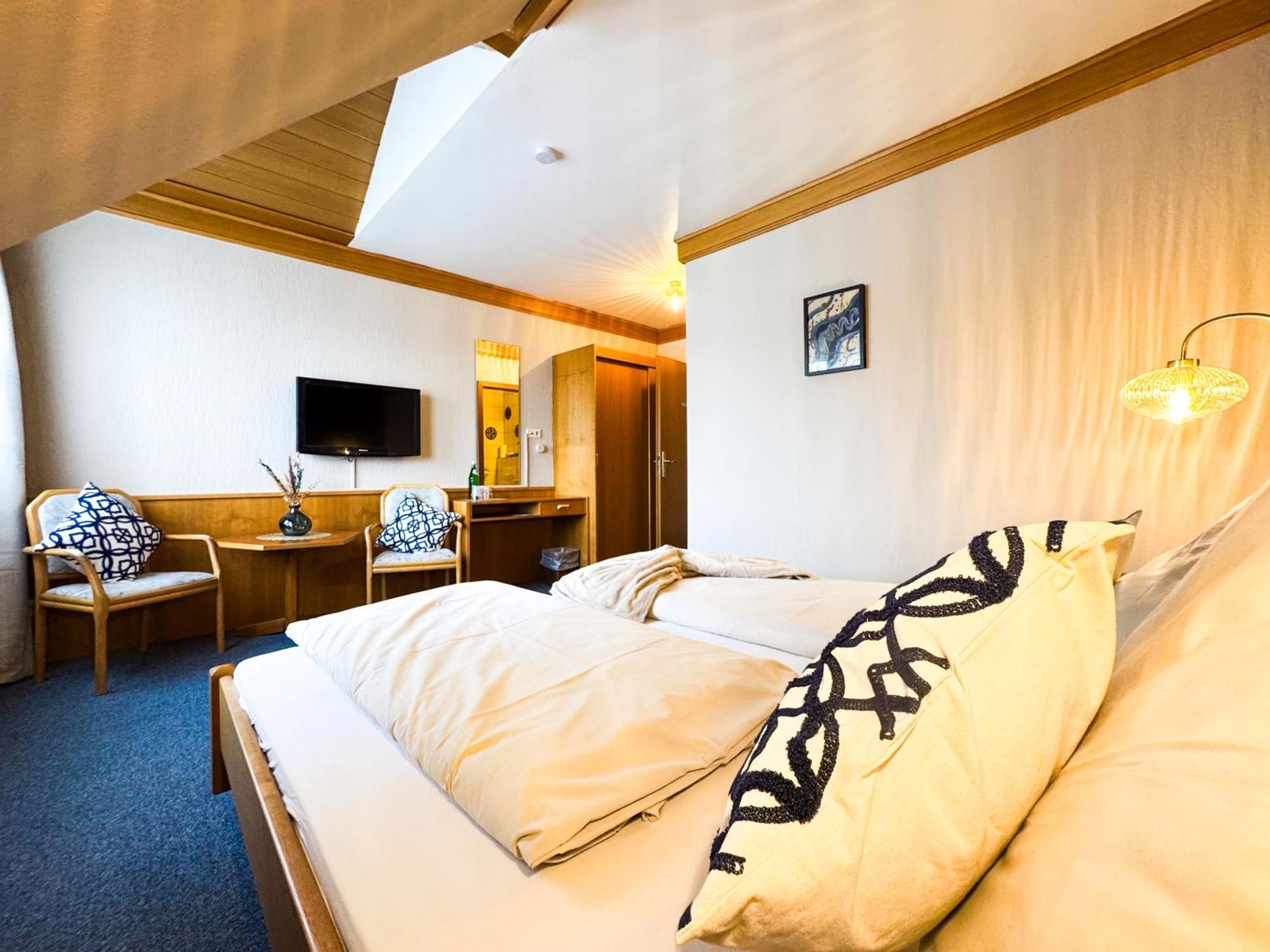 Hotel Guelser Weinstube Coblenza Esterno foto