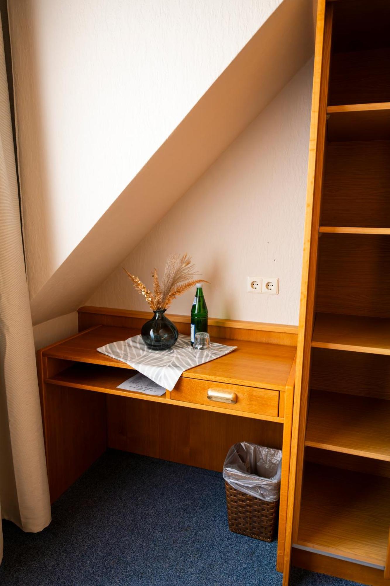 Hotel Guelser Weinstube Coblenza Esterno foto